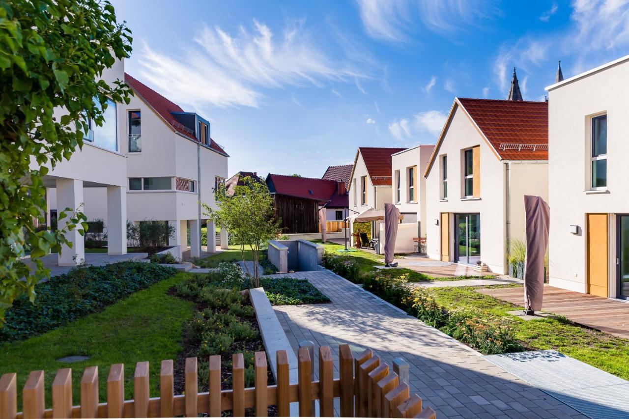 Gaestehaus Brunnenkunst - Exklusiv Wohnen Im Herzen Der Stadt Arnstadt Exterior photo